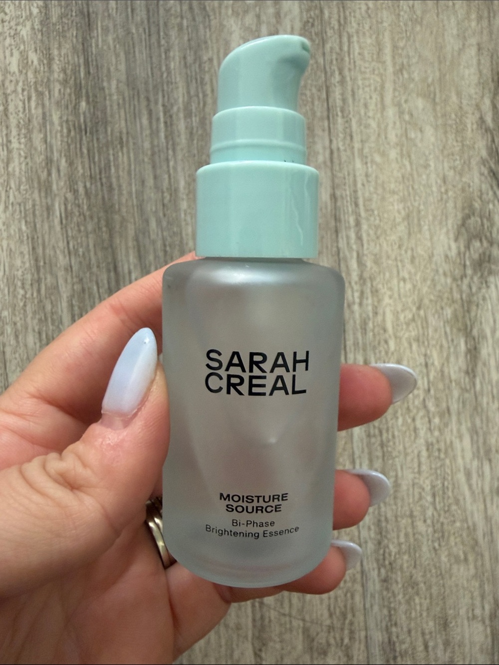 Moisture Source Bi-Phase Brightening Essence — new no cap